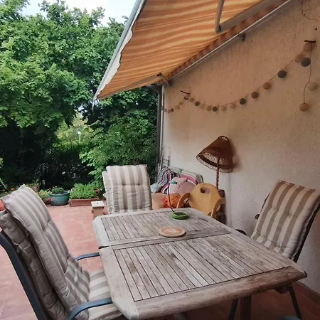 Feriehus Toparti Kertes Vendeghaz